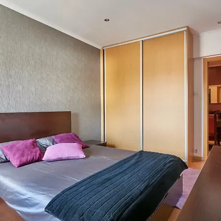 In Bed With Lisbon 4e Apartment *