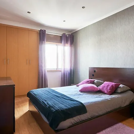 Apartment In Bed With Lisbon 4e *