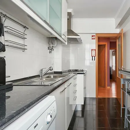 In Bed With Lisbon 4e Lejlighed *