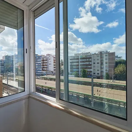 Apartment In Bed With Lisbon 4e