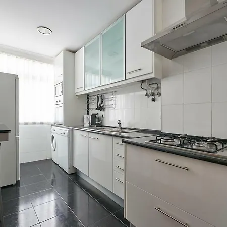 In Bed With Lisbon 4e *