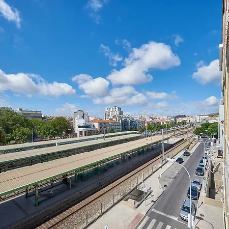 In Bed With Lisbon 4e Apartment